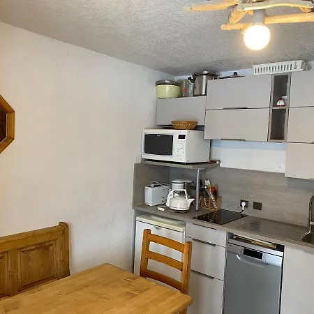 Apartament Chaleureux T2 A *
